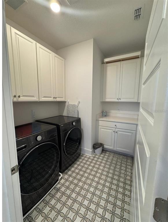 Building Photo - 14931 Lebeau Lp