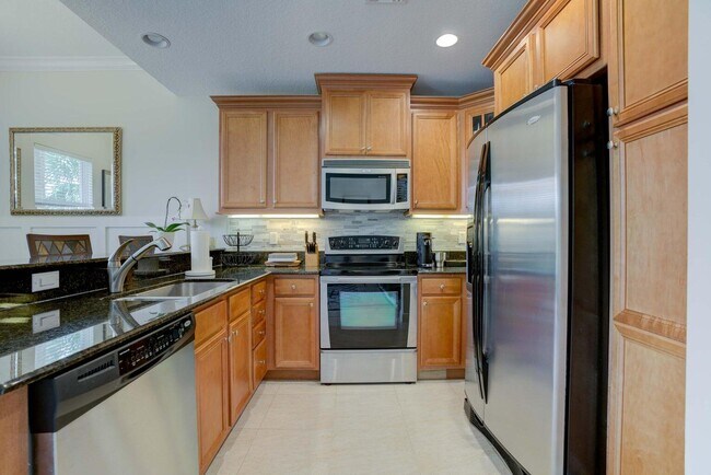 Building Photo - 12759 SE Old Cypress Dr