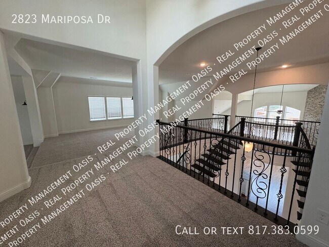 Building Photo - 2823 Mariposa Dr
