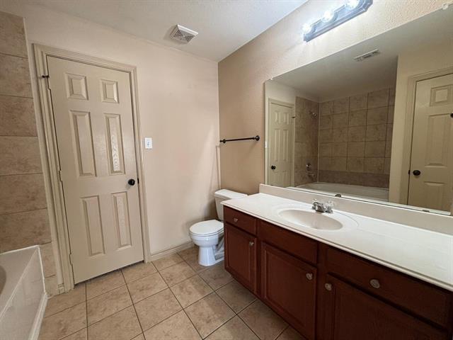 Building Photo - 3920 Vista Mar Dr