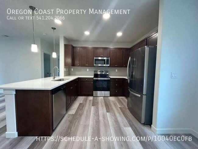 Building Photo - 15 Johnson St