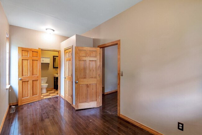 Building Photo - 3834 N Pecos St