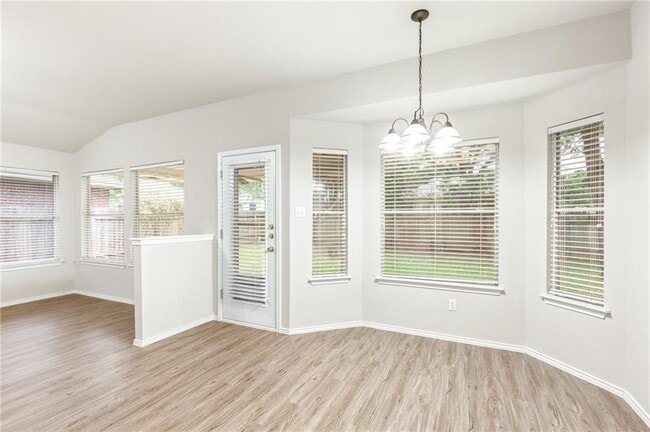 Building Photo - 9417 Bradner Dr