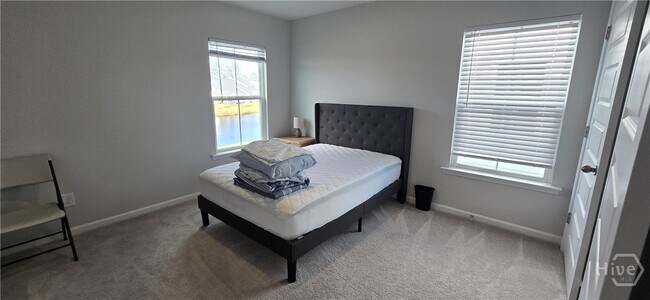 Building Photo - 730 Blue Moon Xing