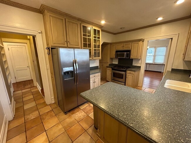 Building Photo - 3/2 House in Old East Rome $1,895