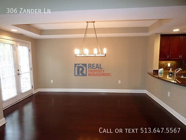 Building Photo - 306 Zander Ln