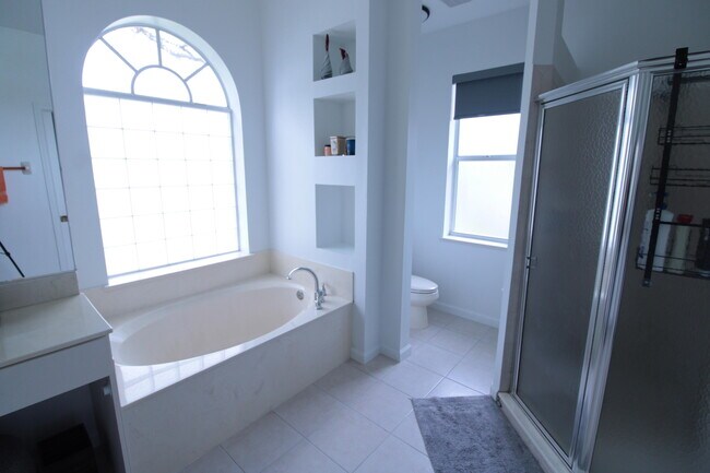 Building Photo - 2957 SW Collings Dr