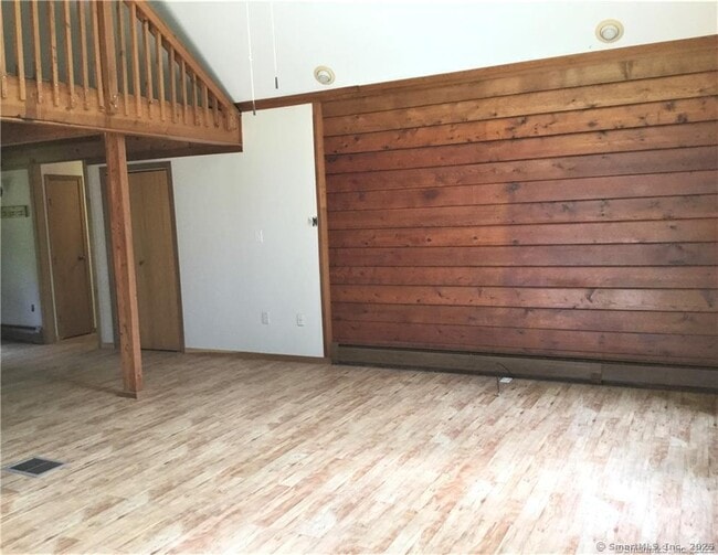 Building Photo - 208 Slade Rd