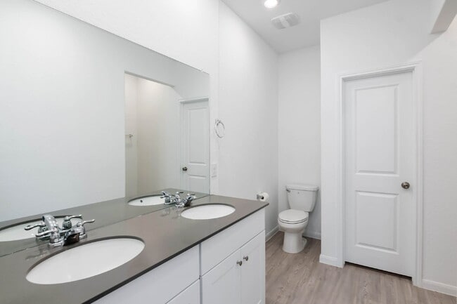 Building Photo - 6063 Draw Lp