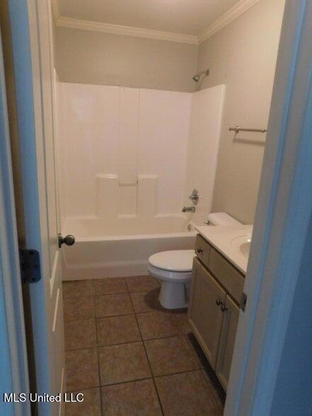 Building Photo - 6495 Cheyenne Dr