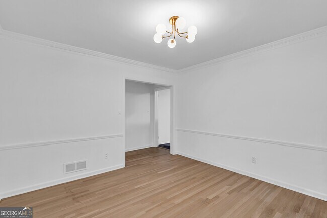 Building Photo - 5095 S Trimble Rd
