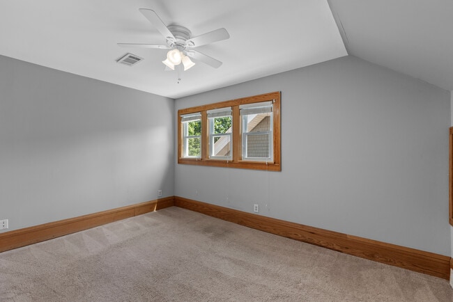 Building Photo - 1511 N 52nd St