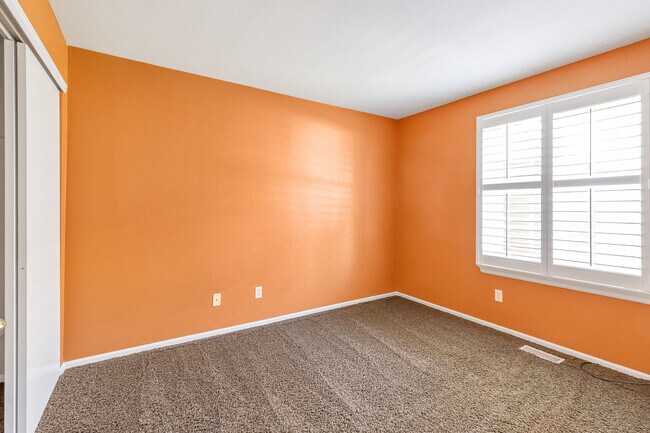 Building Photo - 4825 W 127th Pl
