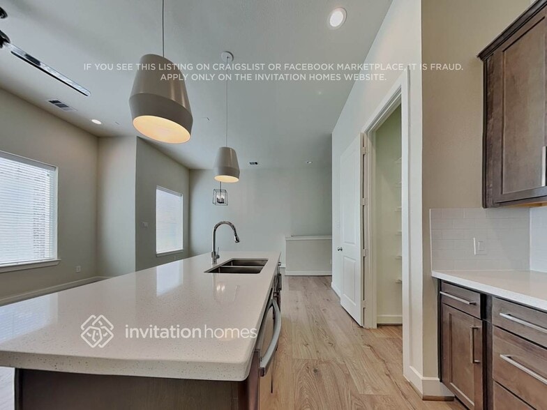 Building Photo - 6389 Paddington Bnd Dr