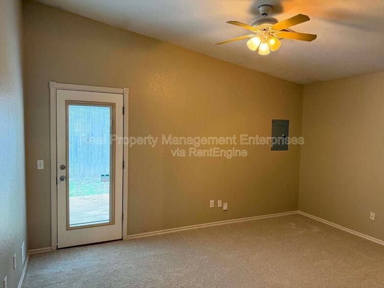 Building Photo - 4101 Heritage Pl Dr