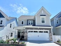 Building Photo - 2033 Florine Dr