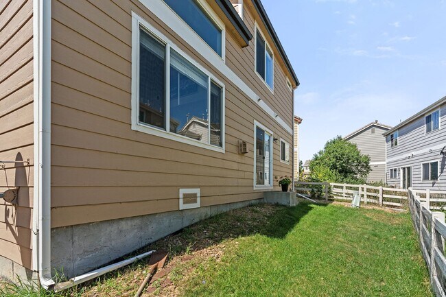 Building Photo - Beautifully Maintained Two-Story Home in a...