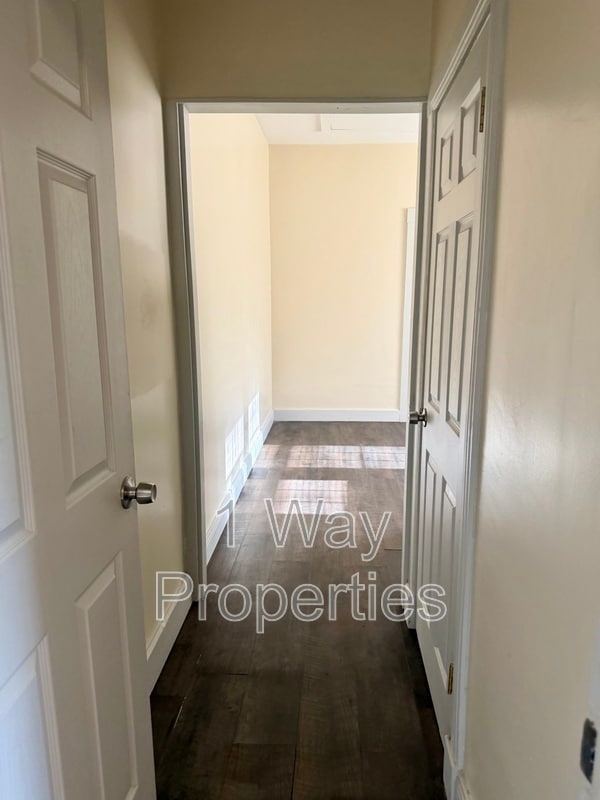 Building Photo - 7409 4th St