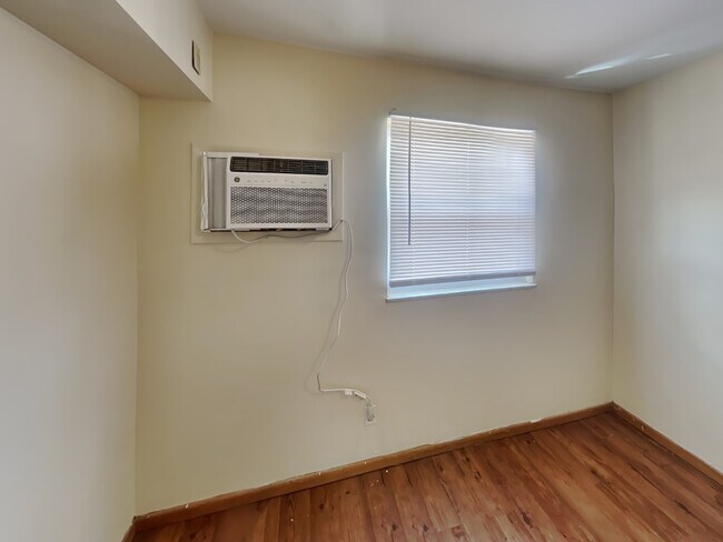 Building Photo - 31 Chittenden Ave