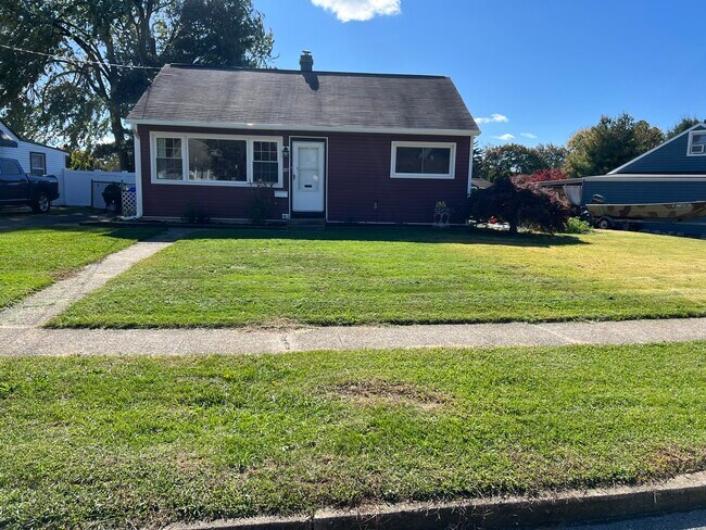 Building Photo - 207 Cumberland Dr