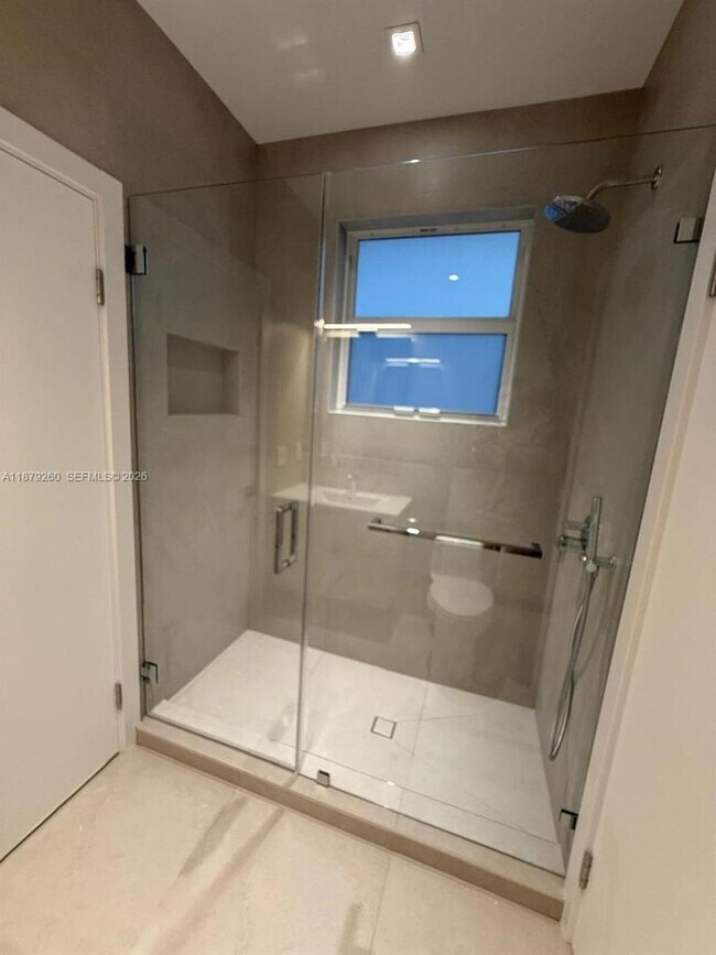 Building Photo - 5371 SW 32nd Terrace