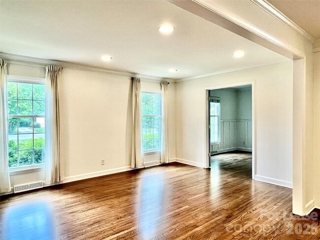 Building Photo - 6414 Greencove Dr