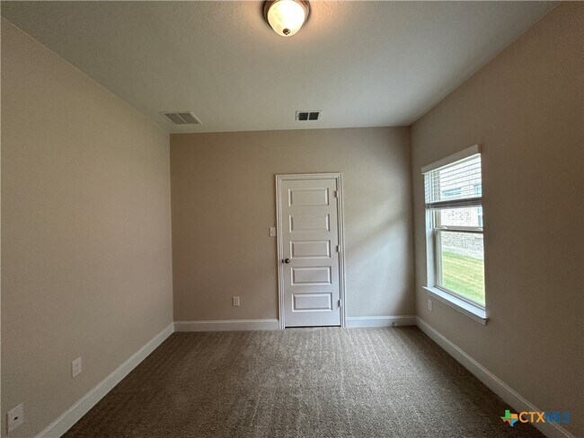 Building Photo - 1321 Cottonseed St