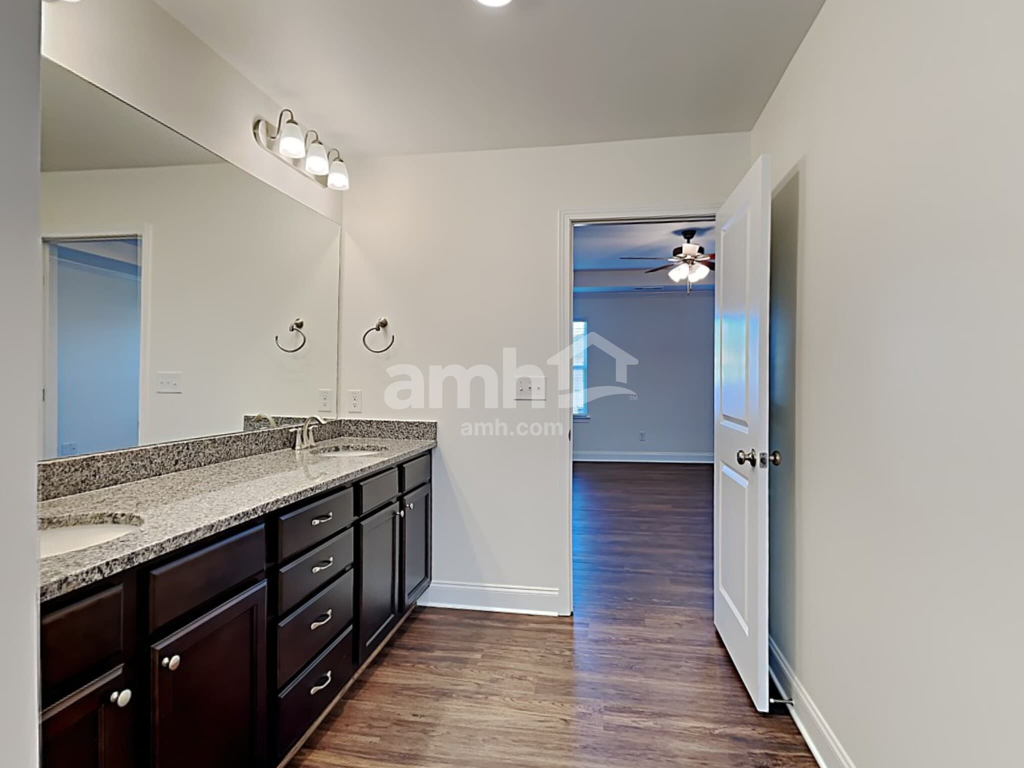 Building Photo - 4869 Chutney Dr