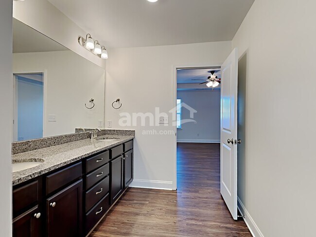 Building Photo - 4869 Chutney Dr