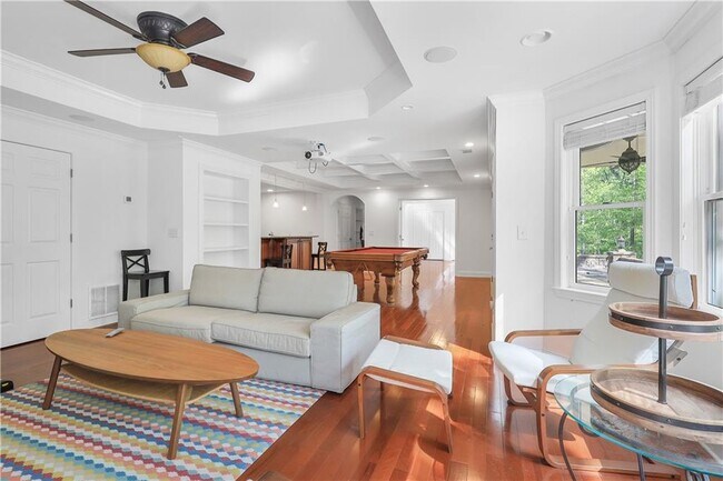 Building Photo - 2740 Stonehill Way