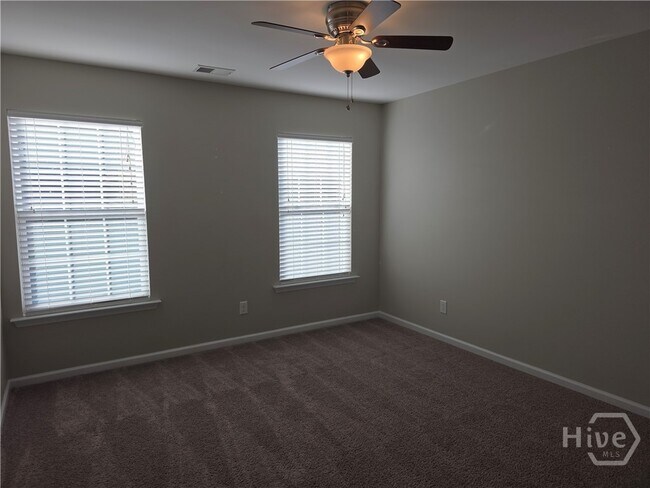 Building Photo - 829 Hyacinth Cir