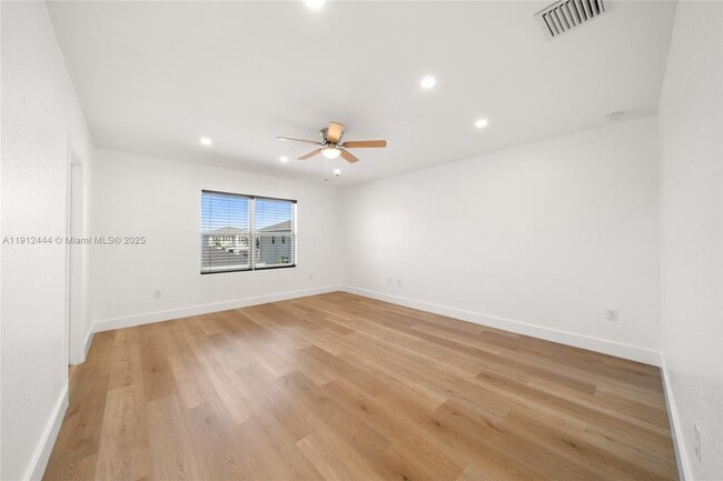 Building Photo - 13229 SW 271st Ter