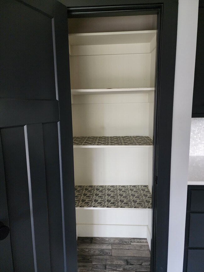 Kitchen Pantry - 16271 E 82nd St N