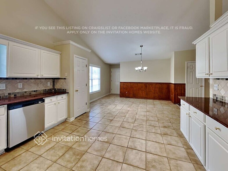 Building Photo - 3325 Wellbrook Dr