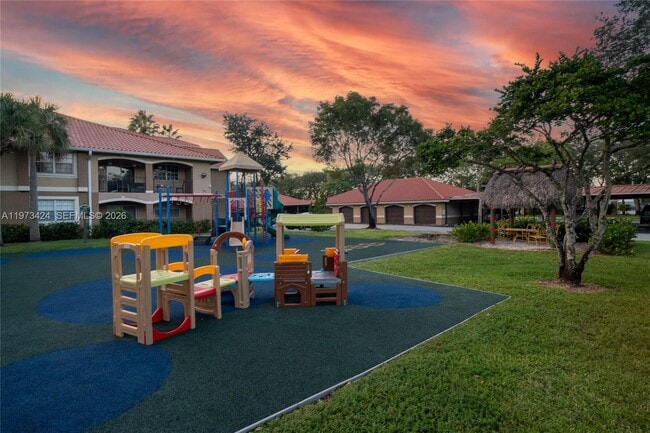 Building Photo - 151 SW 117th Ave