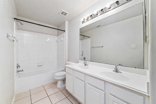 Building Photo - 12615 Egret Hill Ct