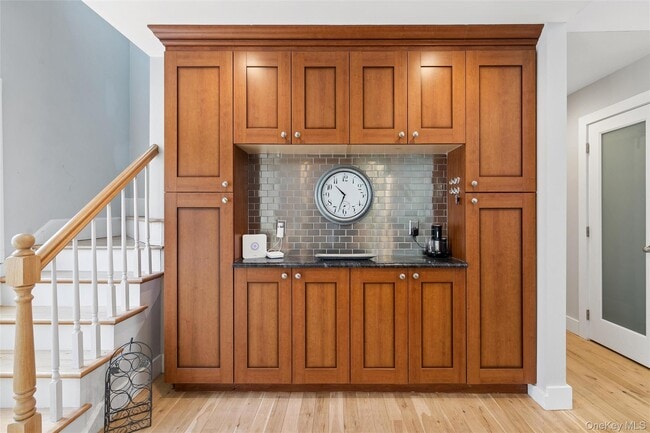 Building Photo - 131 Lewis Rd