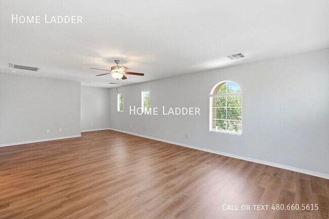 Building Photo - 20741 W Alsap Rd