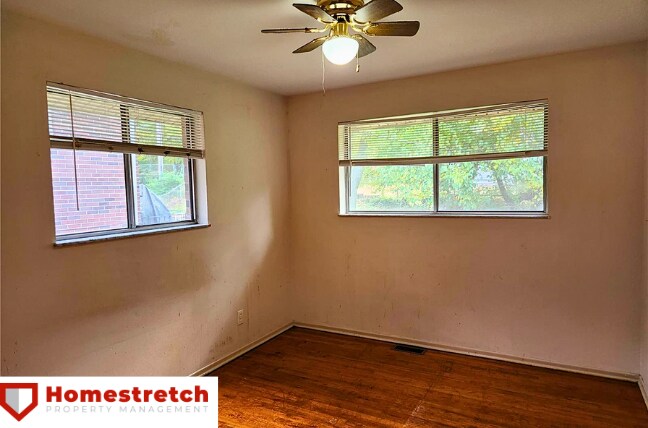 Building Photo - 10104 Douglas Ct