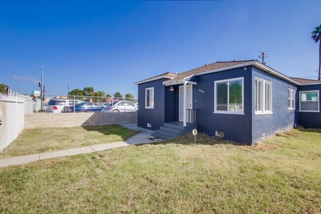 Building Photo - Newly Renovated And Ready For Occupancy