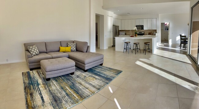 Building Photo - 49305 Rio Arenoso