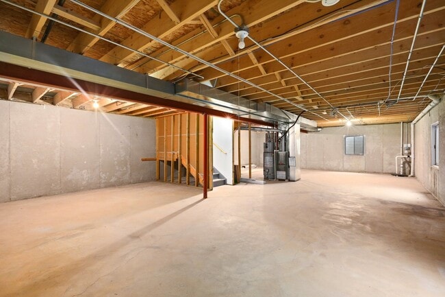 Building Photo - 1876 Bluestem Cir