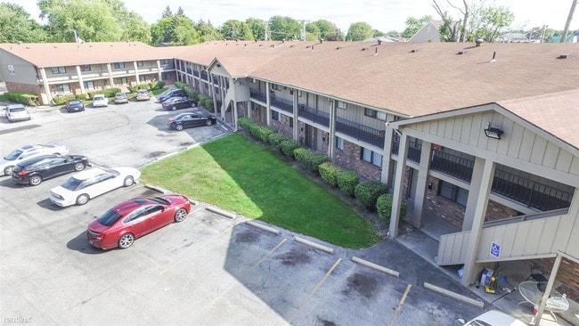 Building Photo - 1 br, 1 bath Apartment - Eastgate Apartments