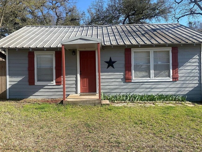 Primary Photo - One bedroom home with great backyard!