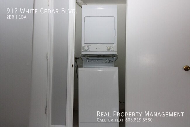 Building Photo - 912 White Cedar Blvd