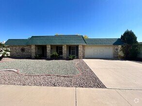 Building Photo - Age Restricted 2 Bd/2 Bath Golf Course Sub...