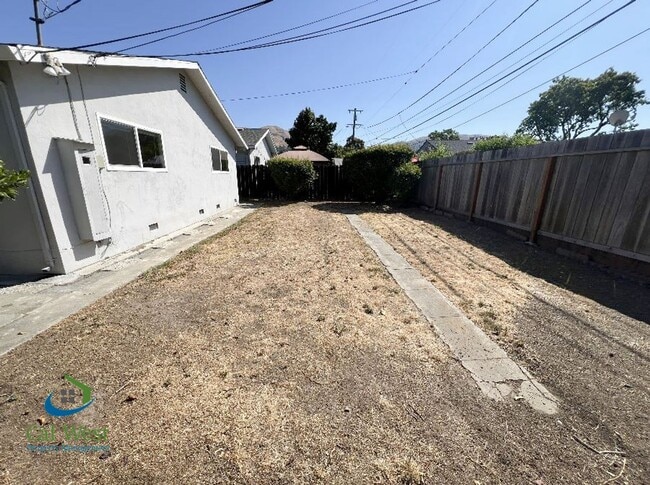 Building Photo - $3695 - 3 Bd/2 Ba Single Family Home with ...