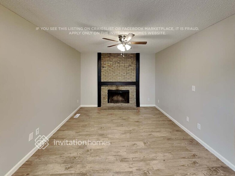 Building Photo - 18953 E Kent Cir