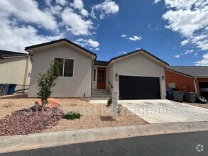 Building Photo - 840 Twin Lakes Dr