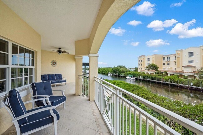 Building Photo - 14041 Bellagio Way
